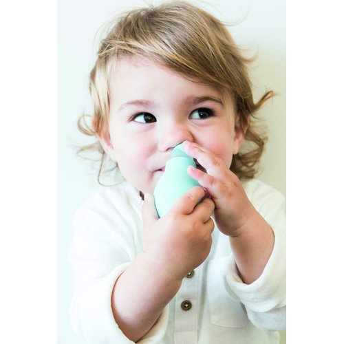 Nuby Nasal Aspirator and Ear Syringe Set, Colors May Vary