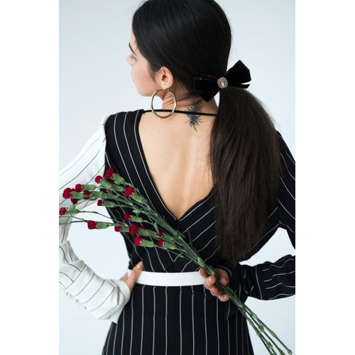 Lavifinac 2 Pcs Black Velvet Scrunchies for Women and Girls, Hair Ties with Bow Bowknot Elastics No Damage Elastic Hair Rubber Bands Hair Accessories Ponytail Holder