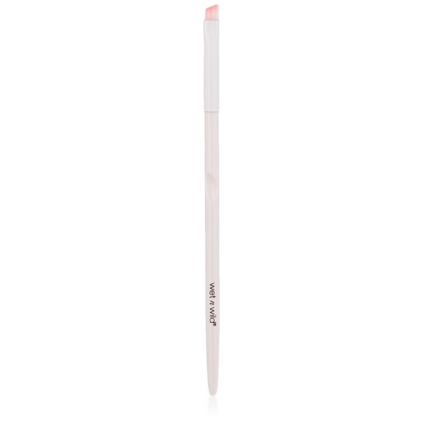 Wet 'n' Wild, Makeup Brush, Angled Liner Brush, Small Precision Brush with Short, Angled Bristles to Line and Define Your Eyes, Easy-to-use Makeup Brushes