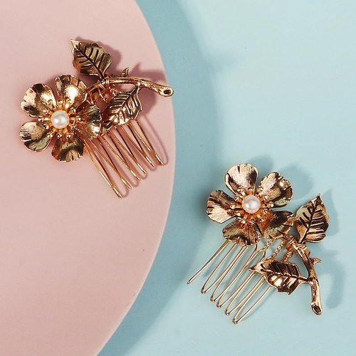 Teyglen 2pcs Gold Flower Wedding Hair Comb Vintage Flower Leaf Headpiece for Bride Small Cute Flower Pearl Hair Piece Hair Accessories for Women Girls
