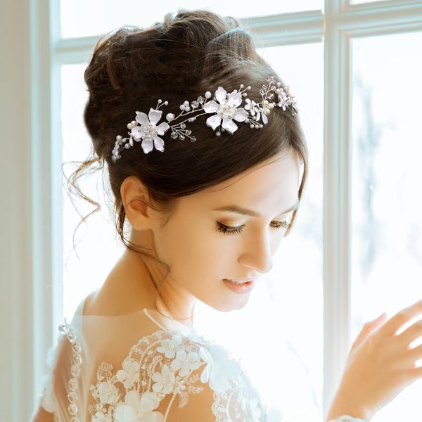 Oriamour Bridal Headpieces Flower Design With Pearls Wedding Headbands Hair Vines For Brides Women Girls Wedding Party (Silver)
