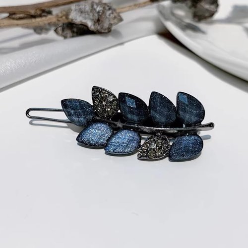 2Pcs Rhinestone Hair Clips Ink-Blue Flower Hair Barrettes Sparkly Glitter Crystal Hair Clips Barrettes Crystal Beads Hairpin Shiny Decorative for Women Girls Bridal Hair Styling Accessories