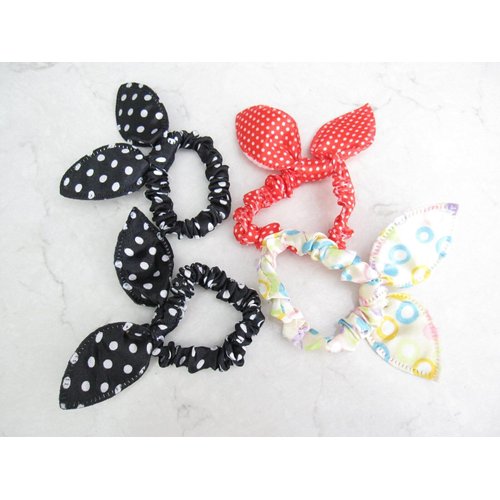 Lot of 4 colorful hair hair tie pony tail holders