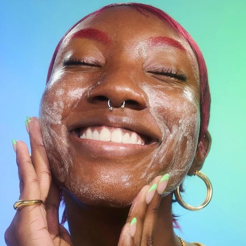 Bubble Skincare Magic Melt Makeup Remover - Micellar Milk Eye Makeup Remover Infused with Raspberry Seed Oil - Hydrating & Soothing Double Cleanser for Soft, Refreshed Skin (120ml)