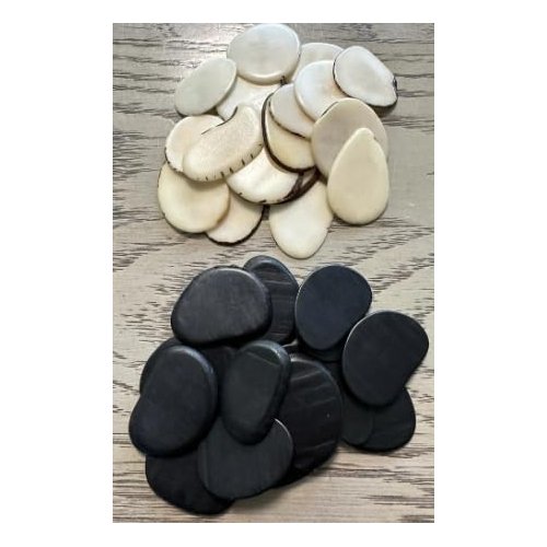 Tagua Beads. 20 Chips. Natural Eco-Friendly Tagua Slices. 10 Black and 10 White Slices. Medium Size: 3x2.5 cm. Approx. Undrilled