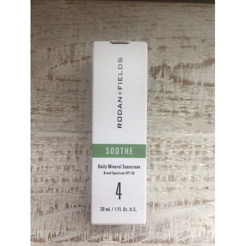Rodan & Fields Soothe Mineral Sunscreen Broad Spectrum SPF 30