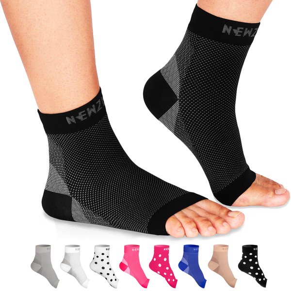 NEWZILL Plantar Fasciitis Socks with Arch Support, BEST 24/7 Foot Care Compression Sleeve, Eases Swelling & Heel Spurs, Ankle Brace Support, Increases Circulation, Relieve Pain Fast (S/M, Black)