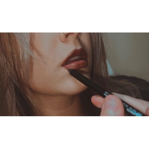 Fleur De Vie Kalamata Gel Lip Liner