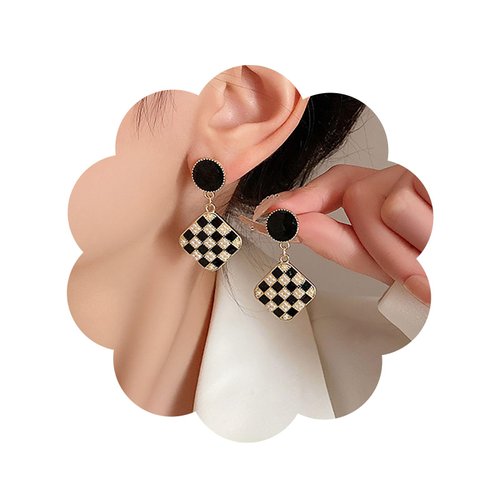 Sttiafay Vintage Black White Checkered Earrings Geometric Square Drop Earrings Square Checkered Earrings Black Disc Stud Earring Jewelry for Women and Girls