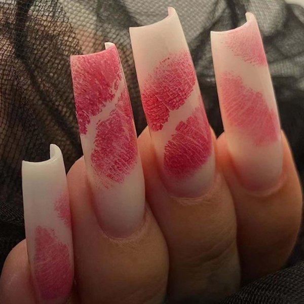 Hkanlre Matte Press on Nails Long Fake Nails Tips Full Cover Valentine's Day False Coffin Nails for Women and Girls 24PCS