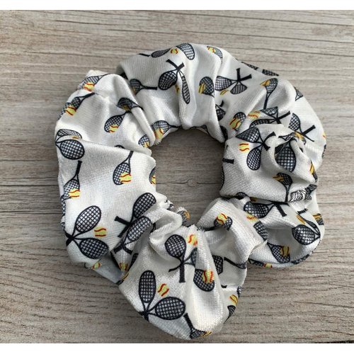 Girls Tennis Gift, Tennis Scrunchie, Tennis Hair Accessories for Girls, Tennis Racket No Crease Premium Velvet Hair Scrunchies, Tennis Accessories, Tennis Stuff for Teens, Gift for Tennis Players
