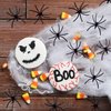 TUPARKA 50 Pcs Plastic Realistic Spider Mini Spiders Fake Joke Toys Haunted House Halloween Party Supplies, Black