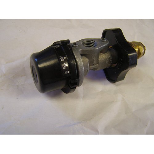 New 20-032-0002 Regulator Dyna Glo Thermoheat Tank Top Heaters using a hose,models include TT-30, TT-360, PT-32, PT-47 possibly more