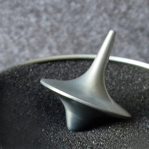 Accurate Spinning Top,Portable Precision Metal Spinner Top Premium Exquisite Perfect Balance Desktop Gyro Toys Vintage Totem Zinc Alloy Toy Spinning Top Desk EDC Little Fidget Toy