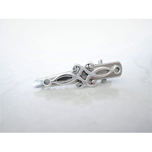 Extra tiny small silver metal slim alligator hair clip for fine thin hair (Clip quantity: 2 clips)