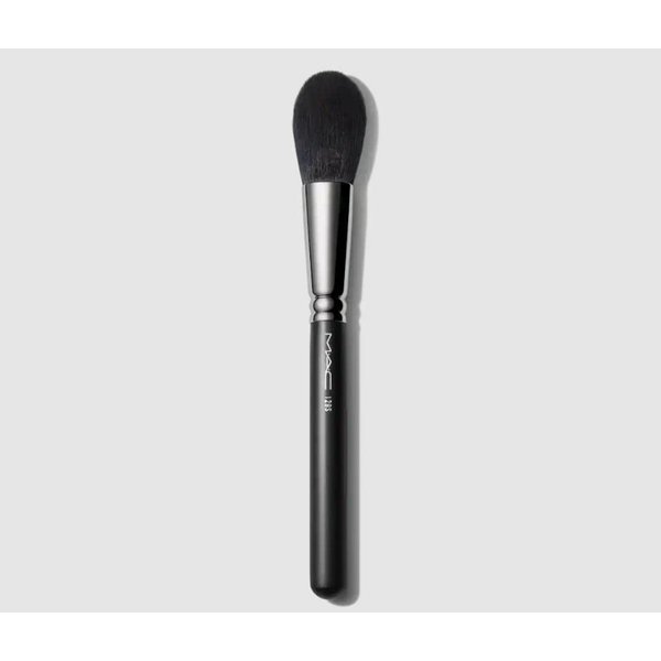 M.A.C. 129 SYNTHETIC POWDER/BLUSH BRUSH