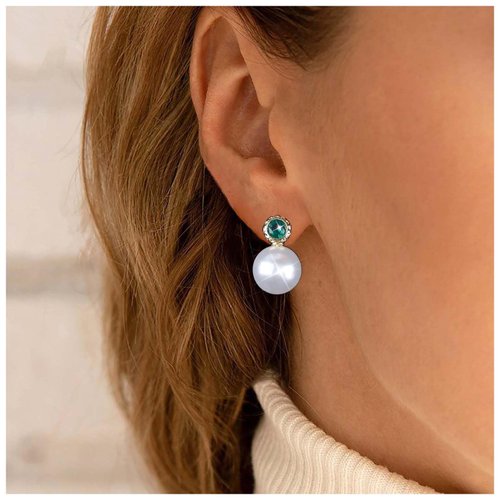 Sttiafay Vintage Emerald Pearl Earrings Gold Pearl Drop Earrings Green Emerald Studs Earrings Rhinestone Pearl Emerald Earrings Jewelry for Women and Girls