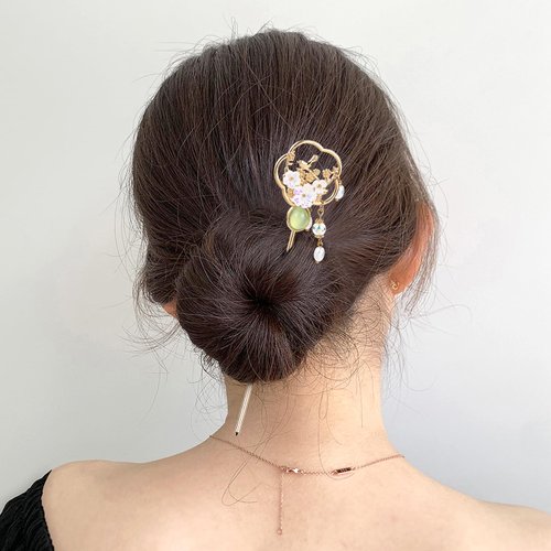 Cinaci 10 Pieces Decorative Vintage Retro Pearl Gold Metal Hair Sticks Pins with Pendants Chinese Hanfu Asian Flower Butterfly Hair Chopsticks Hair Bun Updo Holders Long Hairpins for Women Girls