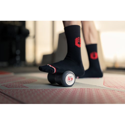 ROLL Recovery R3 (Onyx Black) - Orthopedic Foot & Plantar Fascia Massage Roller