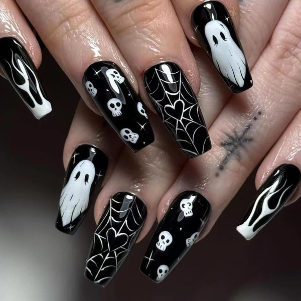 Halloween Nails Press on Nails Long Coffin Nails 24pcs Gothic Ghost Spider Web Skull Halloween Fake Nails with Glue Stick on Nails for Women and Girls Halloween Nails Decoration