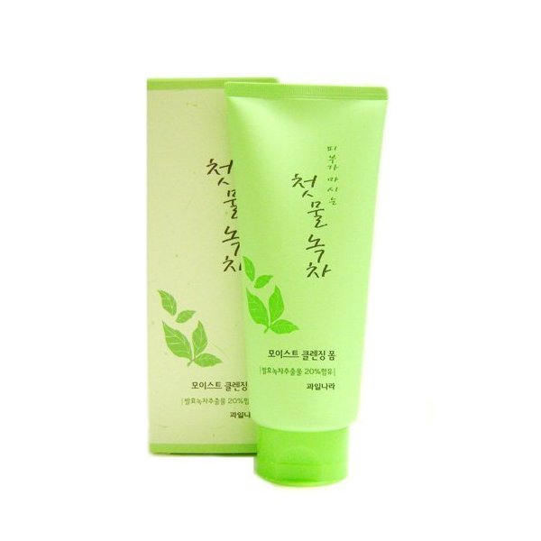 The First Green Tea Natural Facial Cleansing Foam - Fermented Green Tea