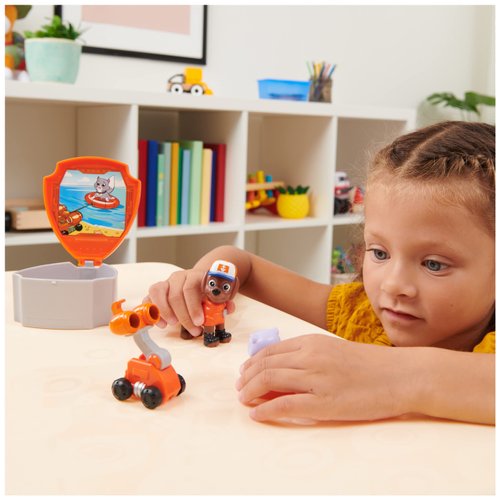 Paw Patrol, Big Truck Pups Zuma Action Figure with Clip-on Rescue Drone, Command Center Pod and Animal Friend Kids Toys Ages 3 and up