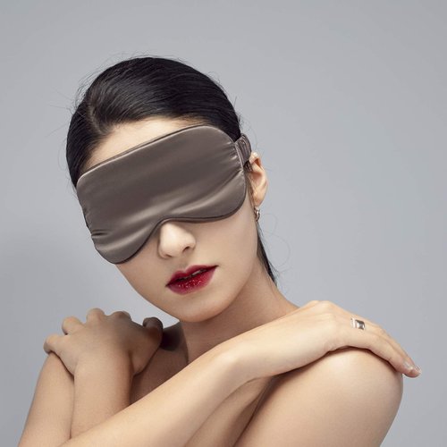 Vehan 100% Pure Natural Mulberry Silk Sleep Mask with Adjustable Strap, Women Men Blackout Weighted Eye Mask for Sleeping, Smooth Slip Pressure Relief Eye Cover for Travel Nap Yoga