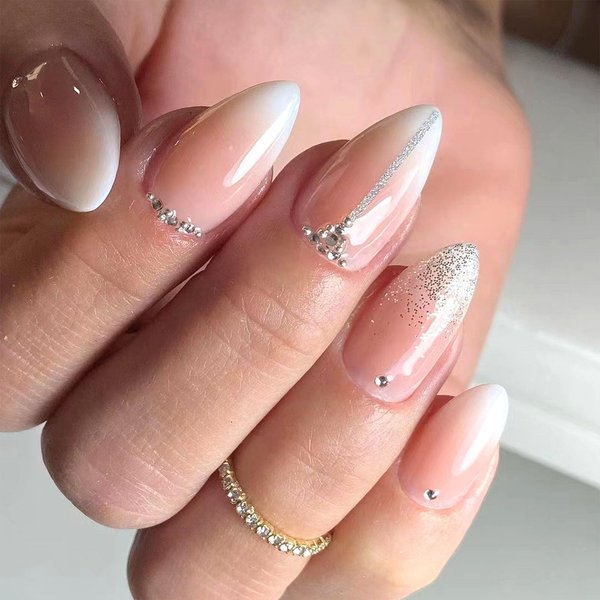 Short Press on Nails Almond - Light Pink&White Gradient Fake Nails Glitter Glue on Nails Full Cover Acrylic Nails Artificial Rhinestones Stick on Nails Glossy Short Almond Nails for Women 24 Pcs