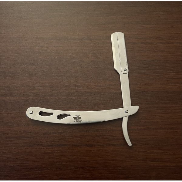 Cool Design Very Light Easy to Use Shaving Hair Cutting Mustache Beard Eyebrows Straight Edge Razor Silver