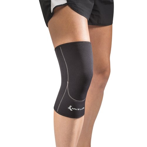 MUELLER Sports Medicine Closed Patella Knee Compression Sleeve, Knee Support for Men and Women, Black, X-Small