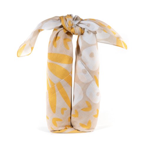 Musubism Furoshiki Wrapping Cloth - Large Eco Bag Reusable Gift Wrap, 100% Japanese Cotton, 100x100 cm, Versatile Fabric for Bento Box Wrapping, Gifts, and Travel, Yellow Floral Pattern