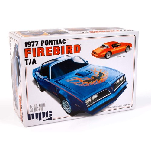 MPC 1977 Pontiac Firebird T/A 1:25 Scale Plastic Model Kit (MPC916M)