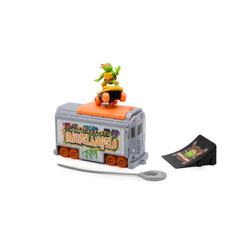 Teenage Mutant Ninja Turtles 5" Switch Kick Subway Launcher Michelangelo Ages 3+ Shredding Action Figure