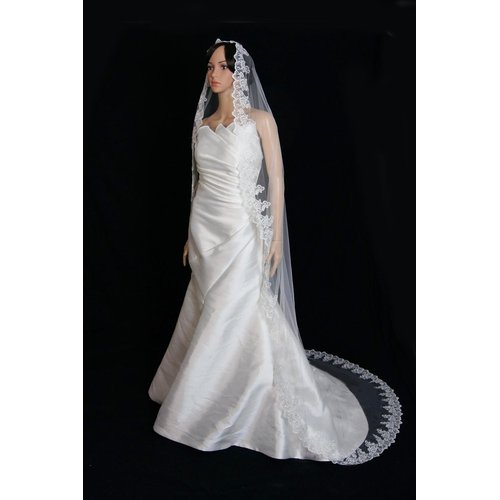 Bridal Wedding Mantilla Veil Ivory 1 Tier Long Cathedral Length With Lace Edge