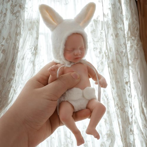 BABESIDE Miniature Reborn Baby Dolls Aurora- 6-in Full Platinum Silicone Reborn Baby Girl ''Aurora'' Realistic-Newborn Baby Doll Mini Sleeping Girl Real Life Baby Dolls with Feeding Kit & Gift Box
