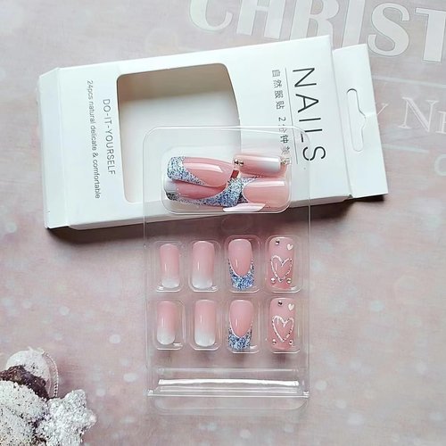 WLGDLH French Press on Nails Medium Square Fake Nails Press Ons White Ombre Medium Coffin False Nails Nail Tips with Flash Love Stick on Nails Artificial Acrylic Nail Kit for Women Nail Art 24PCS