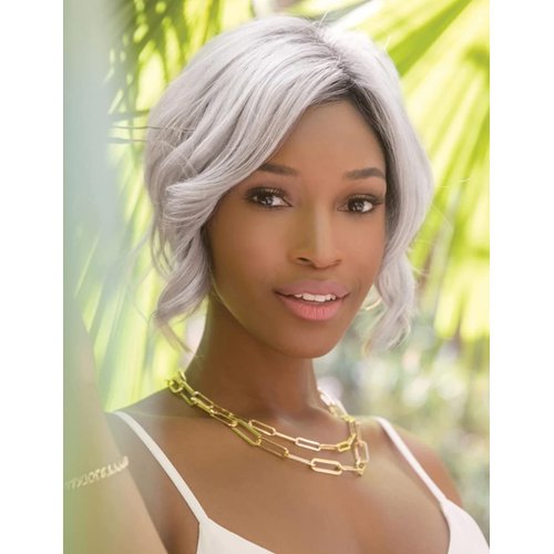 TISHINING Ombre Grey Short Wavy Bob Wigs for Black Women Chin Length Mixed Gray Layered Wavy Wigs with Dark Roots Synthetic Natural Looking Daily Party Wigs for Women