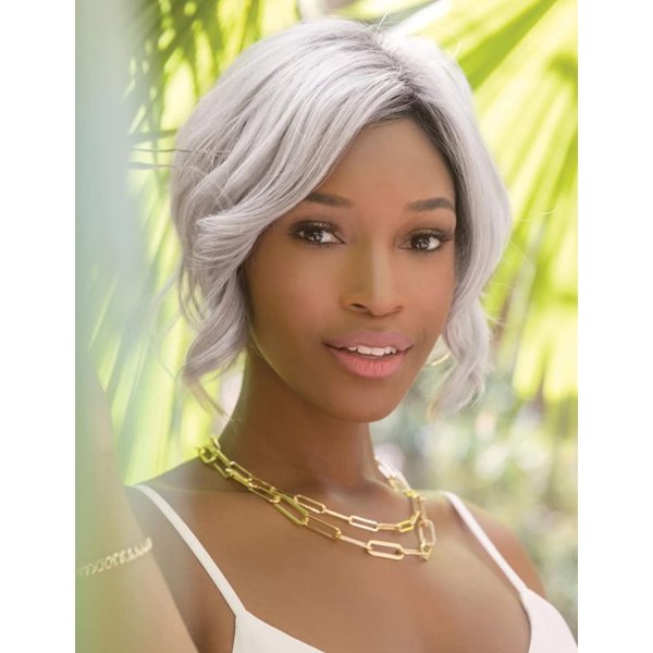 TISHINING Ombre Grey Short Wavy Bob Wigs for Black Women Chin Length Mixed Gray Layered Wavy Wigs with Dark Roots Synthetic Natural Looking Daily Party Wigs for Women
