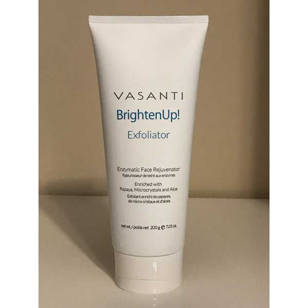 Vasanti Brighten Up! Enzymatic Face Rejuvenator Exfoliating Cleanser enriched with Papaya, Microcrystals and Aloe - 7.05 oz (200 g)