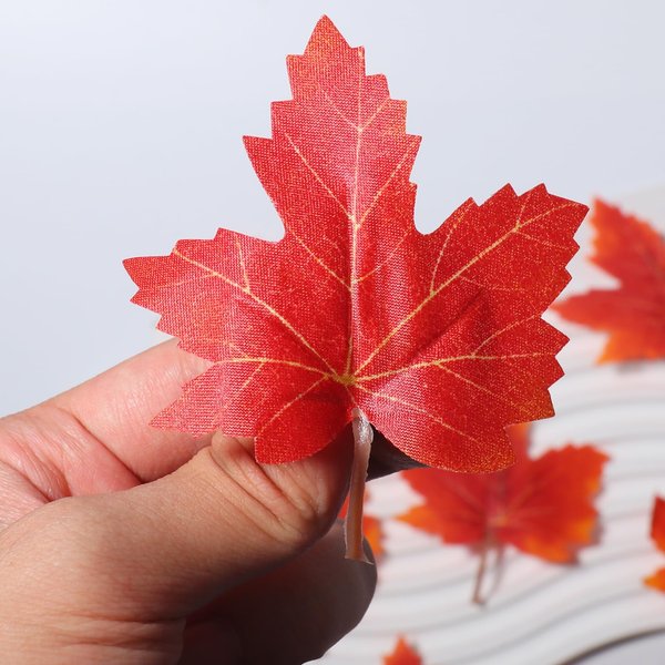 10Pcs Thanksgiving Maple Leaf Hair Clip - Cute Autumn Maple Leaf Hairpins - Artificial Fall Red Maple Leaf Hair Clip for Women Girls Thanksgiving Hair Decoration Supplies