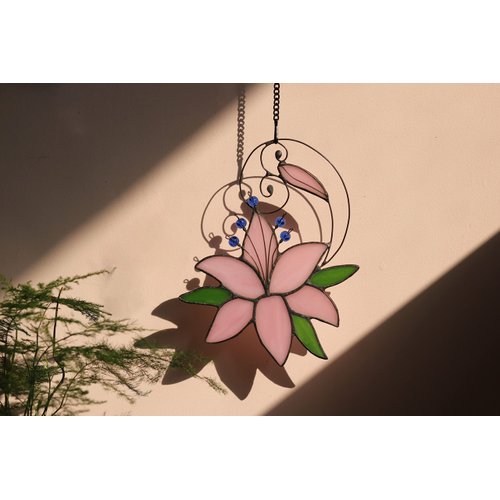 Lily Love Flower Gift for Her Women, Mothers Day Anniversary Love Gift for Wife Girlfriend, Stained Glass Window Hanging Floral Suncatcher Gift, Valentine Day Gift for Her
