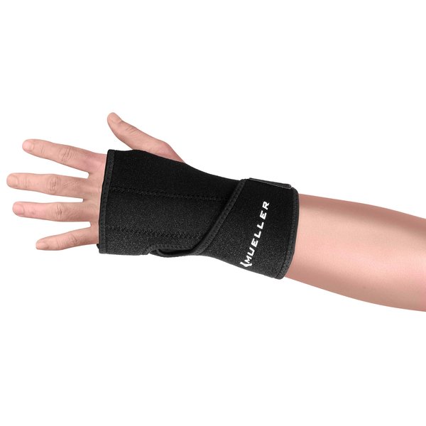 MUELLER Sports Medicine Reversible Wrist Brace with Splint, for Men and Women, Black, One Size