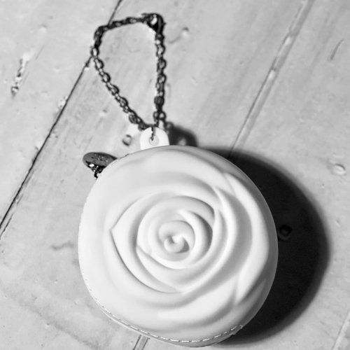 Adorable Pink Peri - Menstrual Period Cup Case Storage Bag | Rose Design + Silicon Material | Easy to carry, clean, and use | Metal Chain attached | Multi-use for any small items (White)