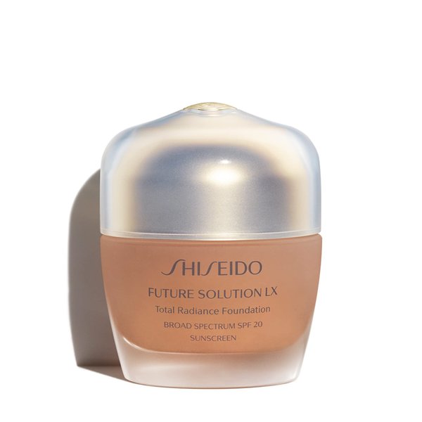 Shiseido Future Solution LX Total Radiance Foundation SPF 20, Neutral 4 - Reduces the Look of Pores, Lines & Dark Spots - Non-Comedogenic