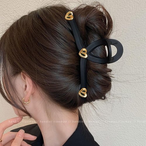 PUSCOBSY 2 Pack Hair Claw Clips Heart Hair Jaw Clips Big Matte Hair Clips Nonslip Hair Accessories for Women and Girls