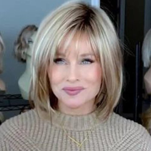 RENERSHOW Blonde Highlight Short Pixie Bob Wig with Bangs Straight Ombre Blonde Synthetic Wig with Dark Roots Layered Blonde Wigs for Women
