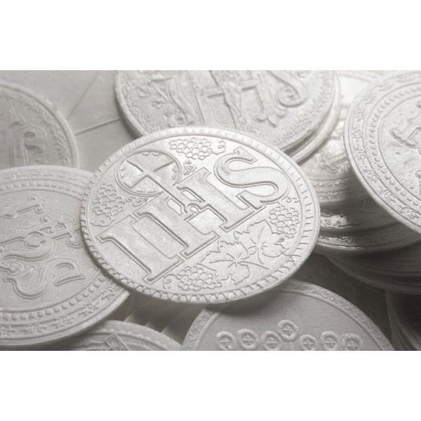 Altar Bread 2 7/8" White Concelebration Host Box of 50