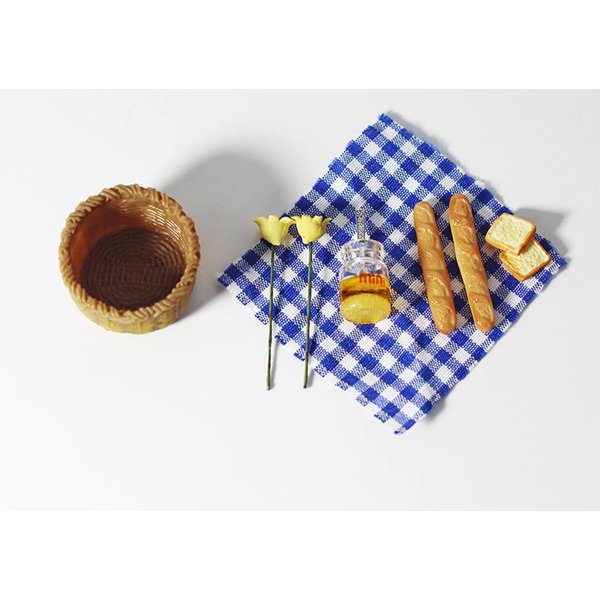 COMPACTINI Miniature 10P Set Model 1:12 Scale Set Dollhouse Accessories Picnic Miniature Bakery Baguette Bread Basket Miniature Doll Party Play Accessories (Blue)