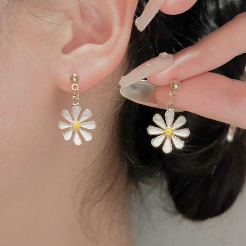 Sttiafay Vintage Daisy Flower Earrings White Flower Drop Earrings Enamel Flower Stud Earrings Boho Sunflower Earrings Jewelry for Women and Girls