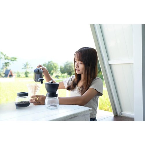 FENASH Cone Filters #4，Coffee Filters, Size 4 Coffee Filters Cone，Easy to Clean and Convenient for Brewing (100 sheets) (brown)